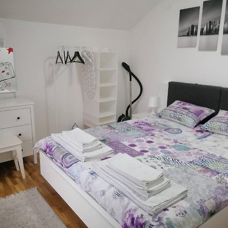 Nenadovic Apartman Obrenovac  Екстер'єр фото